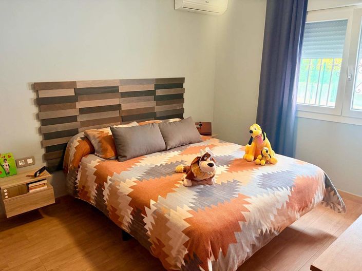 Image No.22-5 Bed House for sale