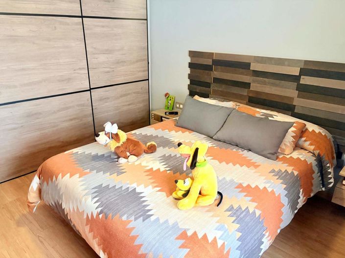 Image No.24-5 Bed House for sale