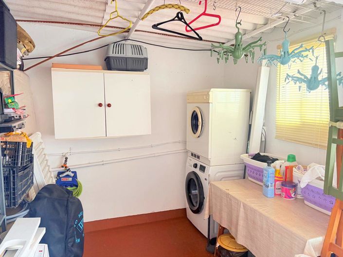 Image No.40-5 Bed House for sale