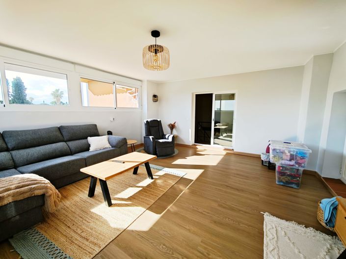 Image No.29-Villa de 4 chambres à vendre à Los Barrios