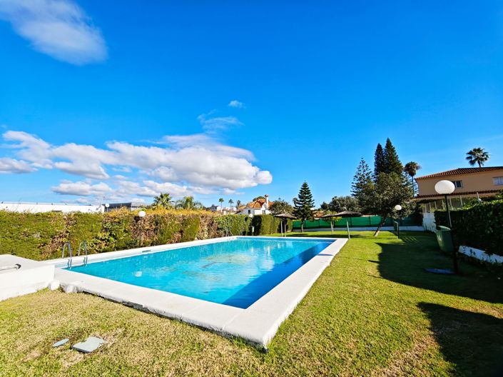 Image No.11-4 Bed Semi-Detached for sale