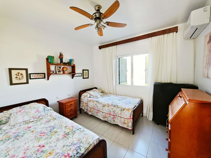 Image No.30-4 Bed Semi-Detached for sale