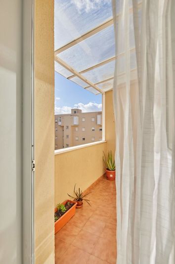 Image No.9-3 Bed Flat for sale