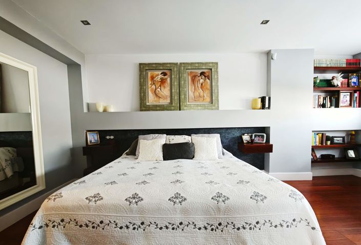 Image No.20-4 Bed Semi-Detached for sale