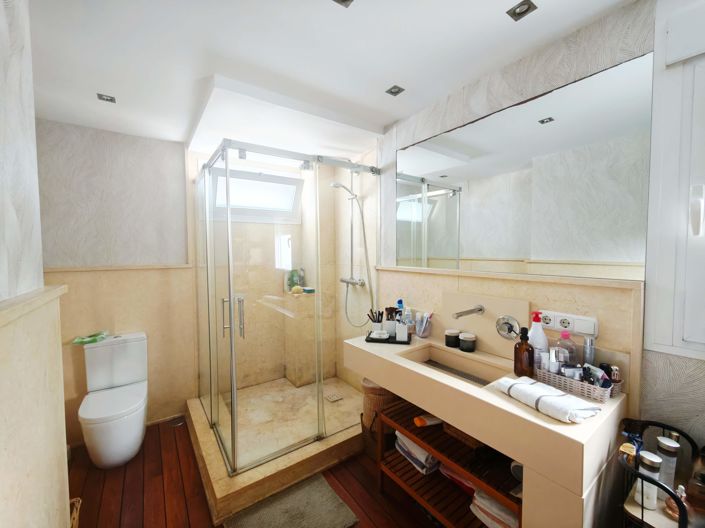 Image No.21-4 Bed Semi-Detached for sale