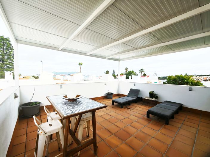 Image No.32-4 Bed Semi-Detached for sale