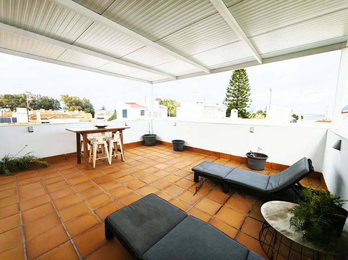 Image No.33-4 Bed Semi-Detached for sale