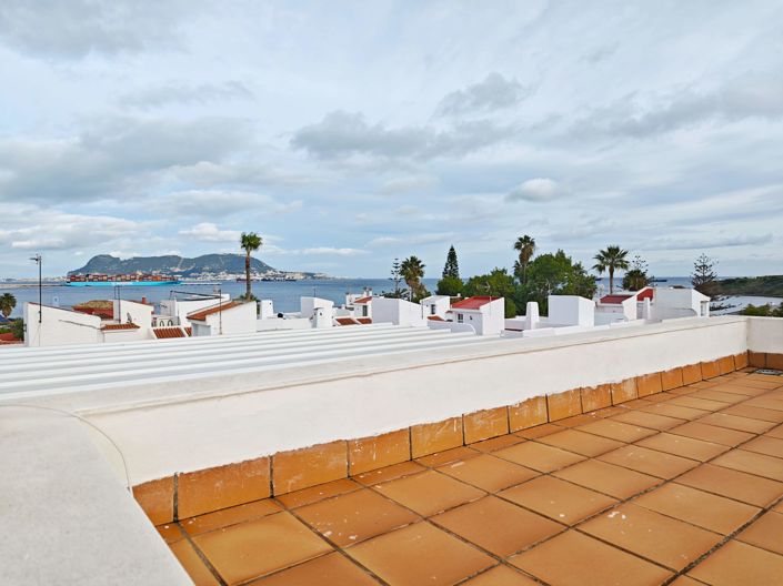 Image No.38-4 Bed Semi-Detached for sale