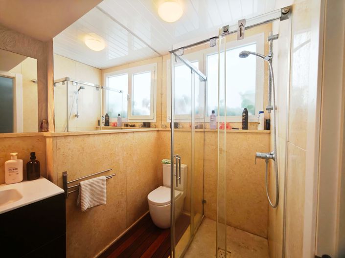 Image No.45-4 Bed Semi-Detached for sale