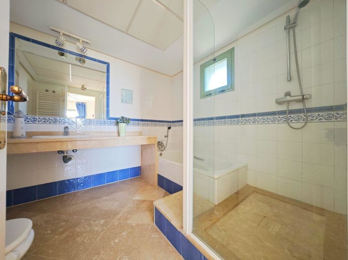 Image No.18-2 Bed Apartment for sale