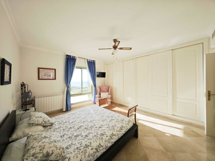 Image No.21-2 Bed Apartment for sale