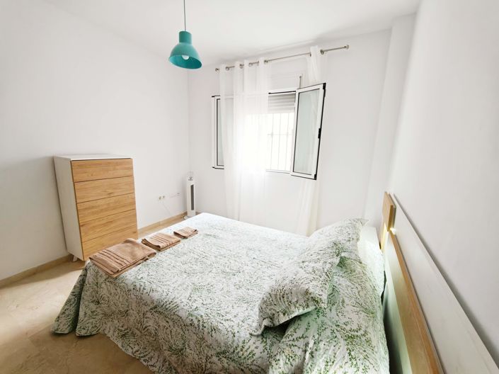 Image No.10-1 Bed Studio for sale