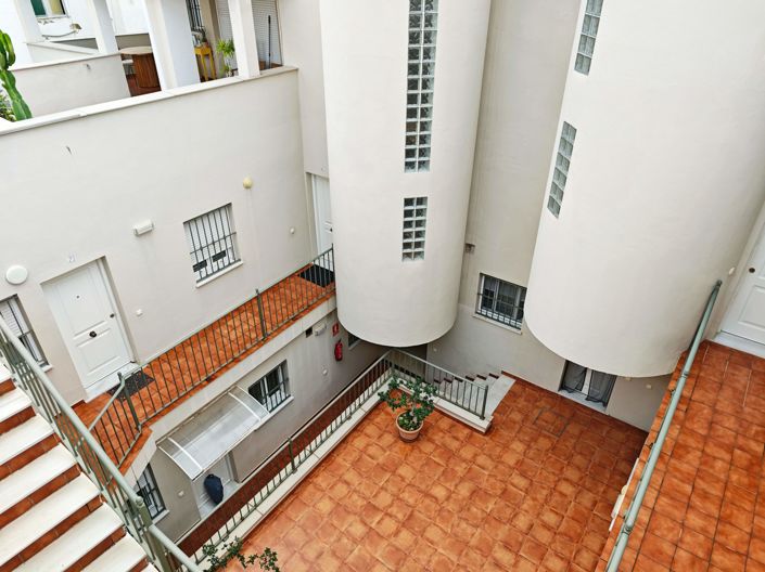 Image No.21-1 Bed Studio for sale