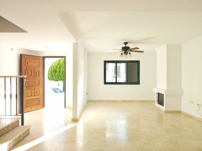 Image No.7-3 Bed Property for sale