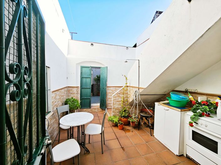 Image No.13-3 Bed House for sale