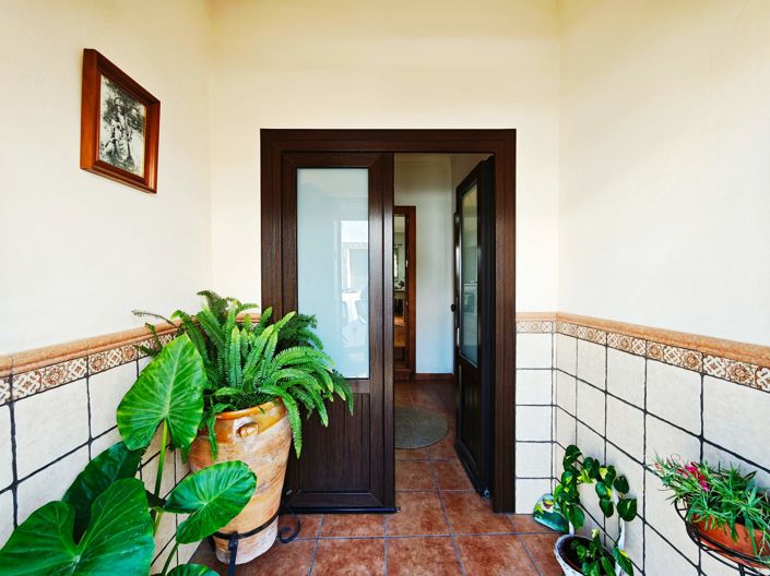 Image No.2-3 Bed House for sale