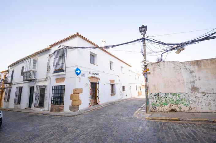 Image No.34-5 Bed House for sale