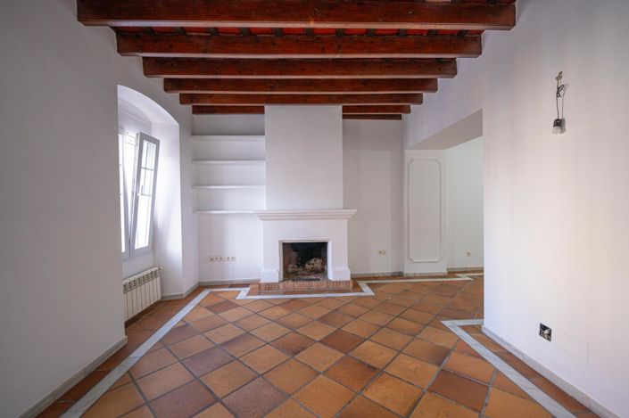 Image No.4-5 Bed House for sale