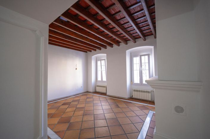 Image No.5-5 Bed House for sale