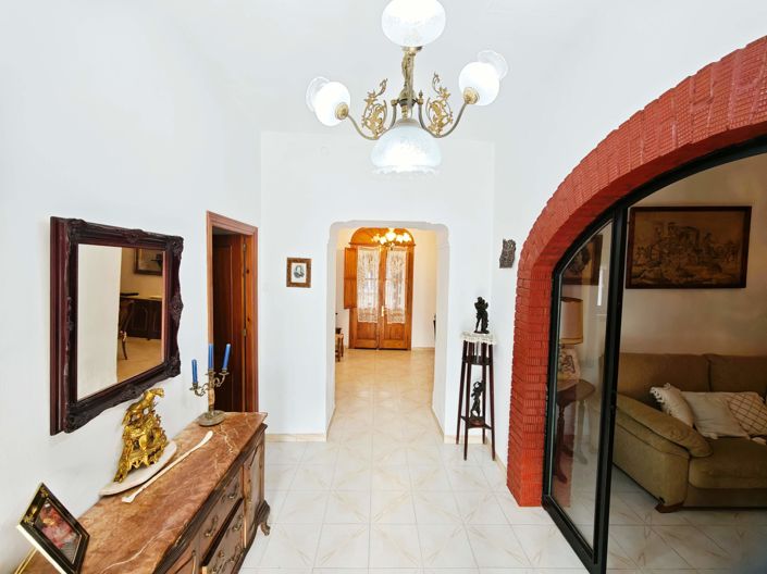 Image No.2-Maison de 5 chambres à vendre à Cadix