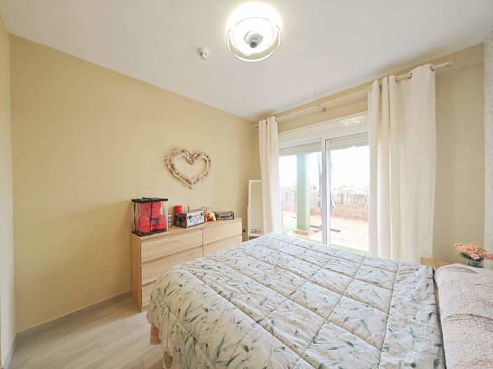 Image No.17-2 Bed Apartment for sale