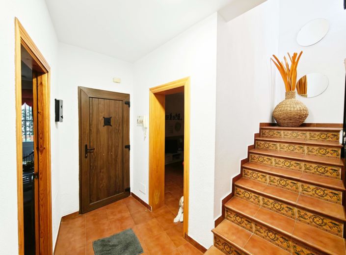 Image No.14-4 Bed Property for sale