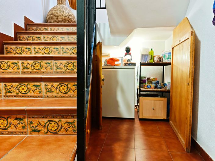 Image No.16-4 Bed Property for sale