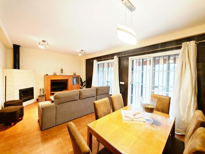 Image No.18-4 Bed Property for sale