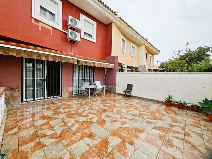 Image No.25-4 Bed Property for sale