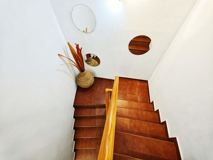 Image No.27-4 Bed Property for sale