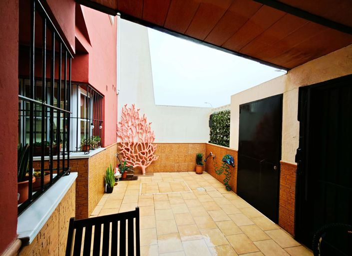 Image No.3-4 Bed Property for sale