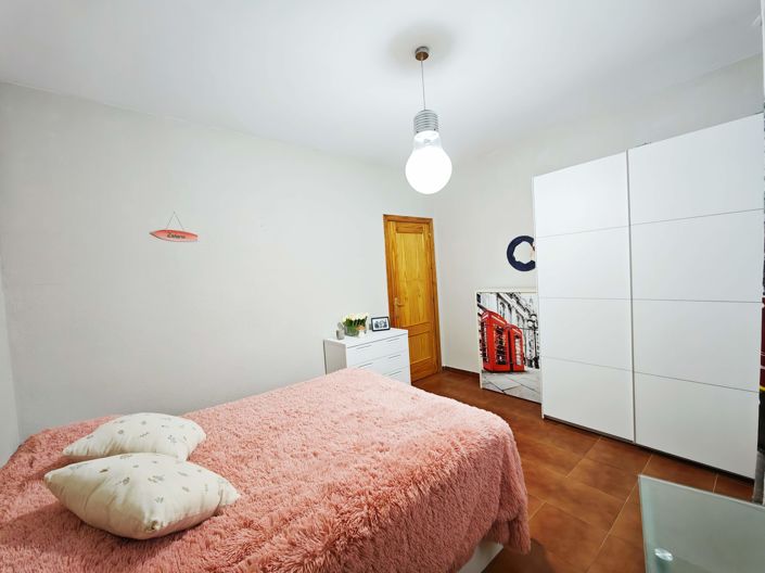 Image No.31-4 Bed Property for sale