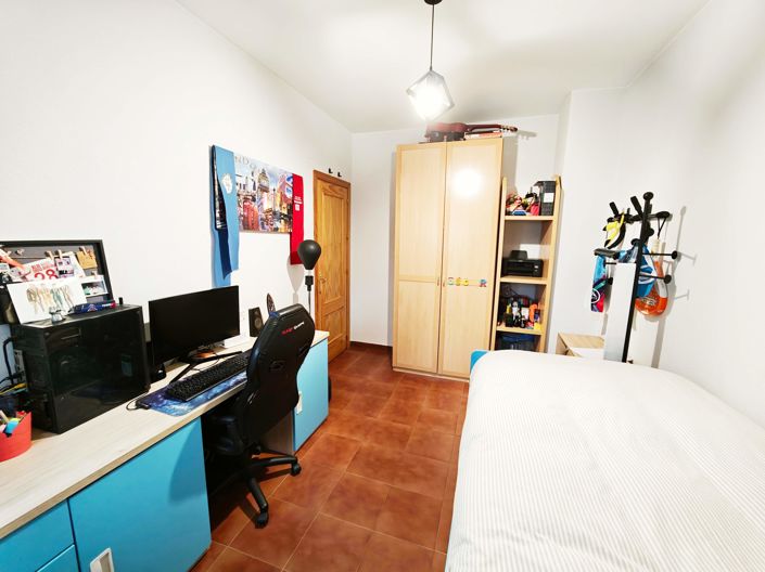 Image No.39-4 Bed Property for sale