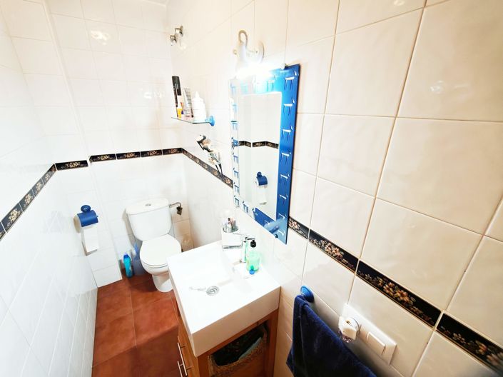 Image No.40-4 Bed Property for sale