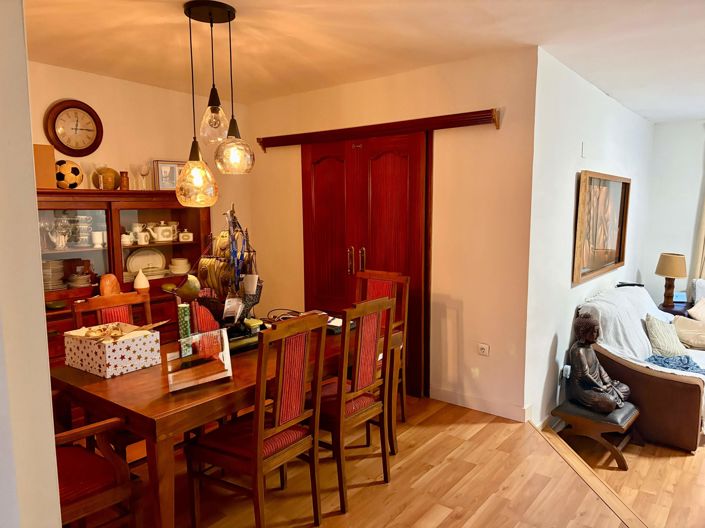 Image No.4-4 Bed Property for sale