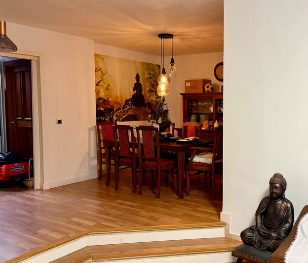 Image No.5-4 Bed Property for sale