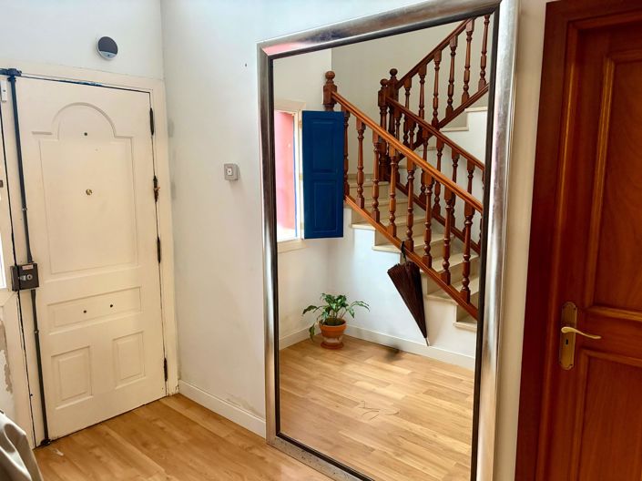 Image No.6-4 Bed Property for sale