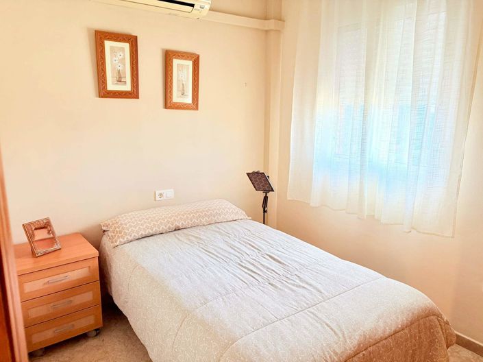 Image No.12-3 Bed House for sale