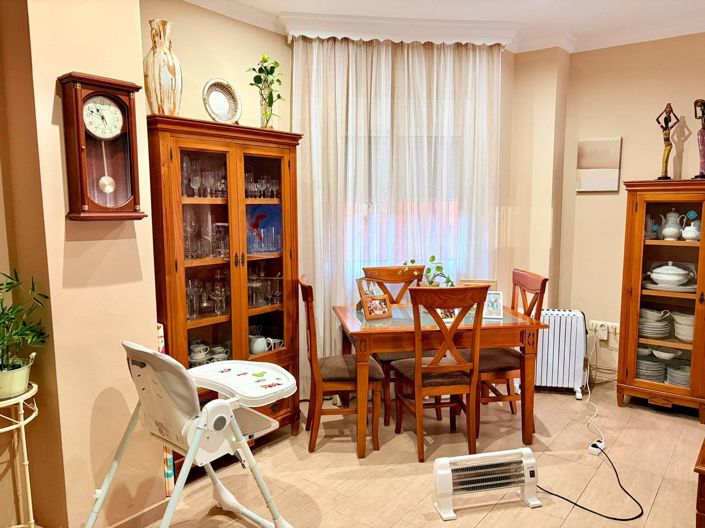 Image No.4-3 Bed House for sale