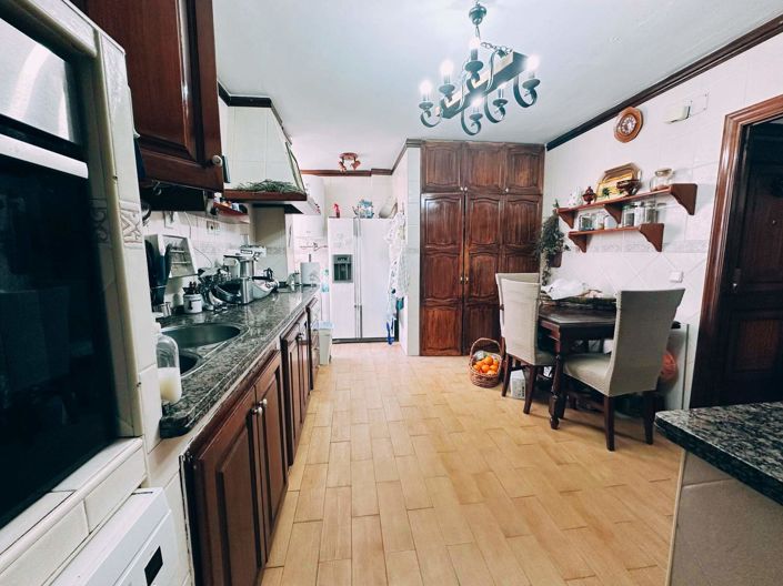 Image No.2-3 Bed Flat for sale