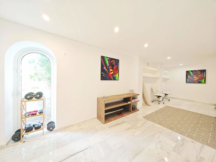 Image No.33-3 Bed Villa for sale