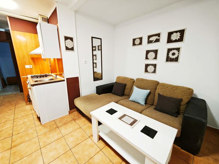 Image No.10-3 Bed Flat for sale