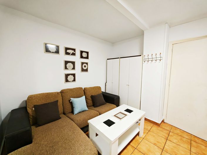 Image No.11-3 Bed Flat for sale