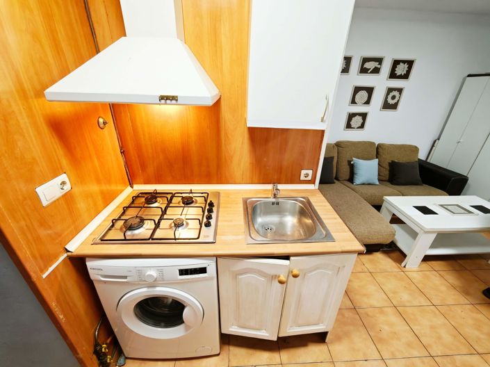 Image No.14-3 Bed Flat for sale