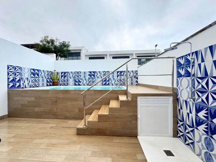 Image No.15-3 Bed Property for sale