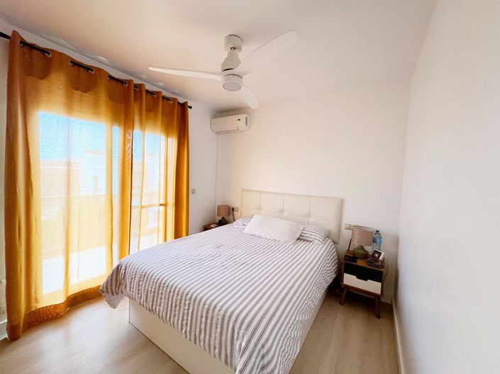 Image No.19-3 Bed Property for sale