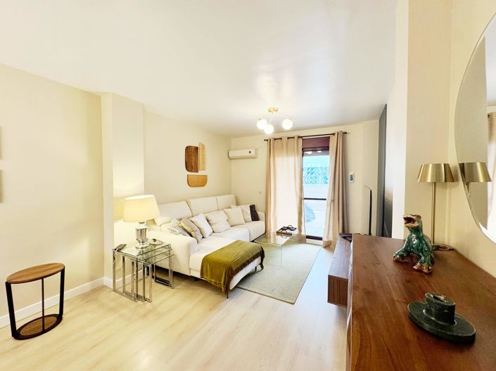 Image No.7-3 Bed Property for sale