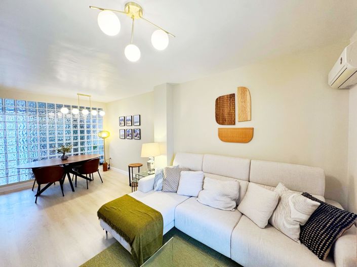 Image No.8-3 Bed Property for sale