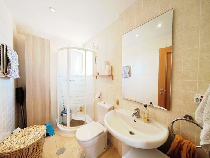 Image No.18-3 Bed Duplex for sale