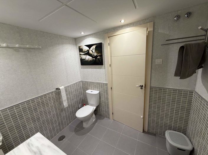 Image No.13-3 Bed Flat for sale